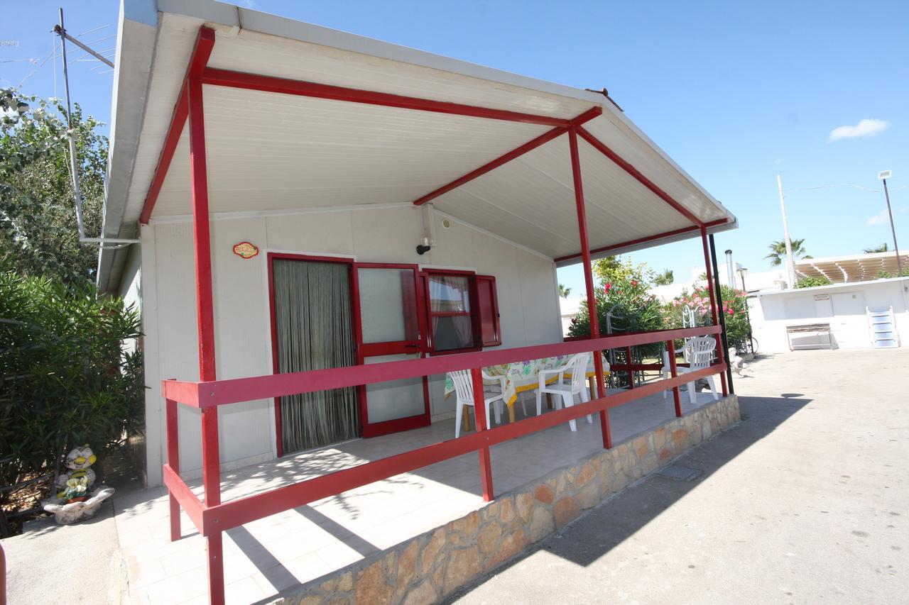 Villaggio Albergo Cervo Zapponeta Bagian luar foto
